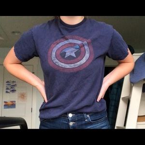 Graphic T-Shirt: Captain America